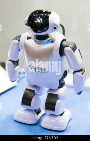 robot-palmi-created-by-dmmmake