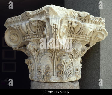 Corinthian capital with acanthus leaves and volute. Pergamon. Turkey. Stock Photo