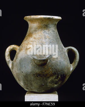 Italy. Sardinia. Nuragic civilization. Ceramic vase with geometric decoration. 8th century BC. From Santa Anastasia di Sardara. Archeological Museum of Cagliari. Stock Photo