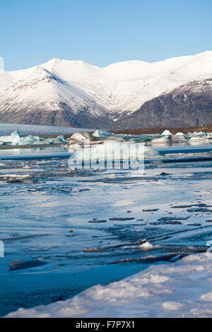 Stunning scenery at Jokulsarlon Glacial Lagoon, on the edge of Vatnajokull National Park, Iceland in February Stock Photo