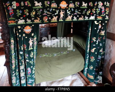 Tudor period canopied bed at Sulgrave Manor, England, ancestral home of George Washington. 2015 Stock Photo