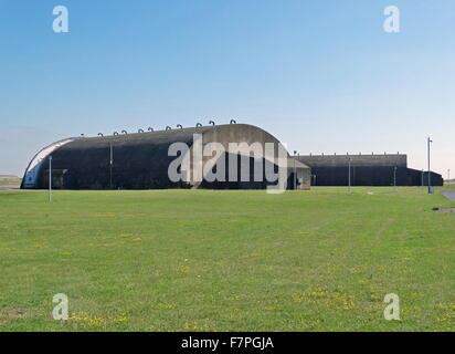 Exterior of disused hanger at the RAF Upper Heyford Base, used by the ...