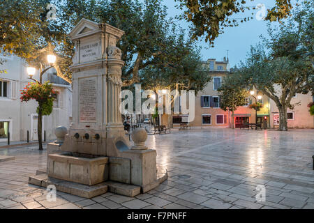 Square with fountain, Cassis ,  Côte d Azur France, Stock Photo