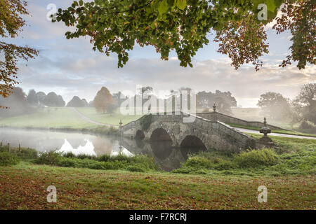 The Oxford Bridge at Stowe, Buckinghamshire. Stowe is an 18th century landscaped garden, and includes more than 40 historic temples and monuments. Stock Photo