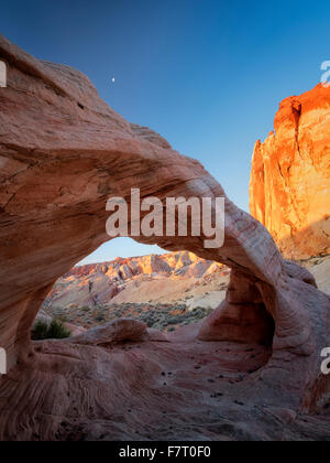 White Arch and sunrise. Valley of Fire State Park, Nevada Stock Photo
