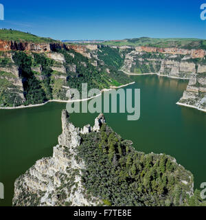 rock point above bighorn lake at mouth of black canyon near fort smith, montana Stock Photo