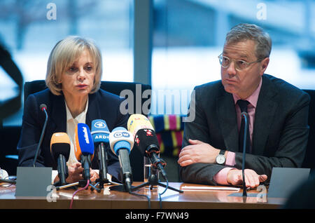 Berlin, Germany. 03rd Dec, 2015. Norbert Roettgen (R), chairman of the Committee on Foreign Affairs of the German Bundestag parliament, and his French counterpart Elisabeth Guigou deliver remarks during a press conference on German-French cooperation in the fight against terrorism, at the Bundestag in Berlin, Germany, 03 December 2015. The two committees are discussing joint efforts in the fight against the militant group Islamic State (IS), a solution to the Syrian conflict and ways to cope with the refugee situation. Photo: BERND VON JUTRCZENKA/dpa/Alamy Live News Stock Photo