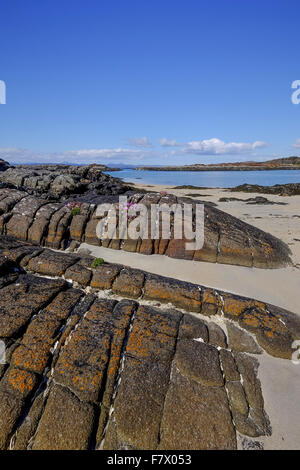 Rocks on the north coast of Scotland near Harrow Harbour, Scarfskerry ...