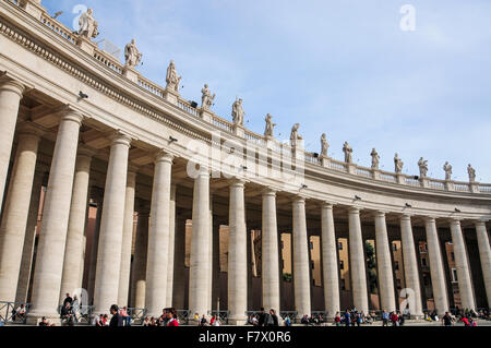 Bernini's Colonnade in St. Peter's Square, Vatican Stock Photo