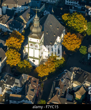 Attendorn center, Parish Church of Saint John the Baptist, Attendorn, Sauerland, North Rhine-Westphalia, Germany Stock Photo