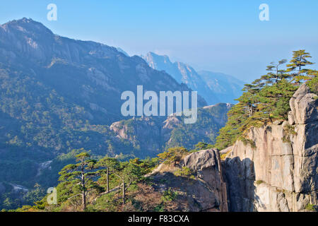 Yellow Mountains (Huangshan) Anhui Province China LA008533 Stock Photo