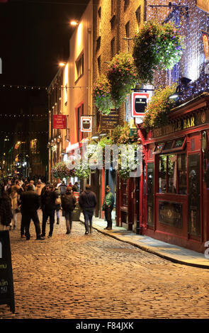 The night view of the Temple Bar Pub in Temple Bar area, Dublin, Ireland Stock Photo