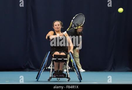 Queen Elizabeth Olympic Park, London, UK. 05th Dec, 2015. Women’s Singles 7th/8th Place: L. Shuker (GBR) pictured here returning serve, lost to K. Montjane (RSA). Credit:  pmgimaging/Alamy Live News Stock Photo