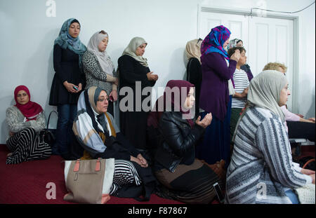 San Bernardino, USA. 6th Dec, 2015. Local Muslim residents attend a gathering to mourn victims who were killed in the recent deadly shooting incident in Islamic Community Center in Loma Linda, San Bernardino, California, United States, Dec. 6, 2015. Credit:  Yang Lei/Xinhua/Alamy Live News Stock Photo
