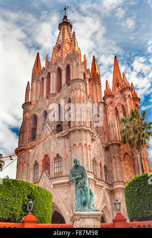Father Juan de San Miguel Statue Facade Parroquia Christmas Archangel church San Miguel de Allende, Mexico. Parroquia created Stock Photo