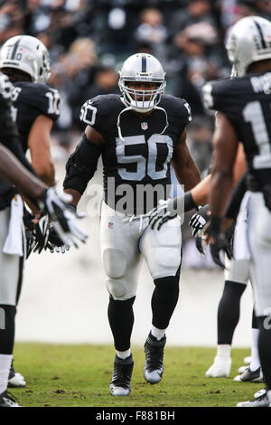 Oakland Raiders Linebacker Curtis Lofton (50) Tackles Cincinnati 