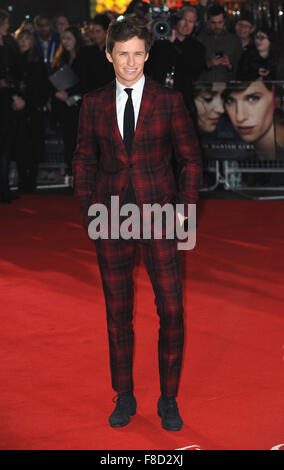 London, UK. 8th Dec, 2015. Eddie Redmayne attends the UK Premiere of 'The Danish Girl' at Odeon Leciester Square. Credit:  Ferdaus Shamim/ZUMA Wire/Alamy Live News Stock Photo