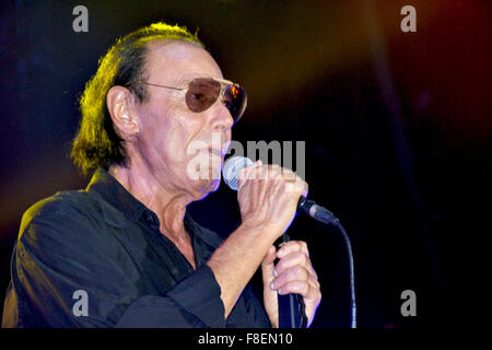 Naples, Italy. 08th Dec, 2015. Roman singer Antonello Venditti performs during his live concert at Palapartenope with his 'Tortuga Tour'. Antonello Venditti is an Italian singer and composer who became famous in the 1970s for the social themes of his songs. During the concert Venditti recalled Valeria Soresin, victim of Isis in France, Ciro Esposito, died in Rome after a soccer game, Pino Daniele, singer and composer from Naples, and Pope Francis who has - the same day of the concert - started the Jubilee and opened the Santa door in Rome. © Maria Consiglia Izzo/Pacific Press/Alamy Live News Stock Photo