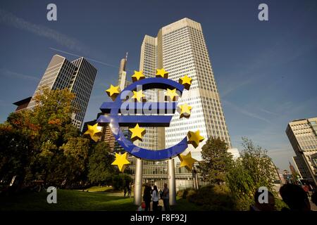 Euro sculpture in front of the former European Central Bank, ECB, Frankfurt am Main, Hesse, Germany, Europe Stock Photo
