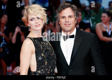 VENICE, ITALY - SEPTEMBER 3: Sunrise Coigney and Mark Ruffalo attend the premiere of 'Spotlight' during the 72nd Venice Stock Photo