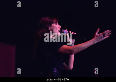 Liverpool, UK. 11th December 2015. Australian singer, Natalie Imbruglia, performs as support for Simply Red on their 30th anniversary world tour at the Liverpool Echo Arena. © Paul Warburton/Alamy Live News Stock Photo