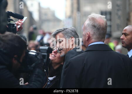 George Clooney visits Social Bite a charitable organisation to help the homeless. This is George's first visit to Scotland since 1995.  Featuring: George Clooney Where: Edinburgh, United Kingdom When: 12 Nov 2015 Stock Photo