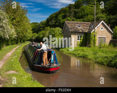UK, England, Cheshire, Gawsworth, Fools Nook, narrowboat on Macclesfield Canal Stock Photo