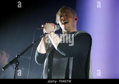 English art rock band Everything Everything performing live on stage at the O2 ABC  Featuring: Jonathan Higgs Where: Glasgow, Scotland, United Kingdom When: 12 Nov 2015 Stock Photo