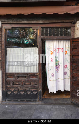 Restaurante Sobrino de Botin Madrid - the oldest restaurant in the world Stock Photo