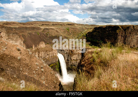 Palouse Falls, The Palouse Scenic Byway, located in the heart of the Palouse region in southeastern Washington Stock Photo