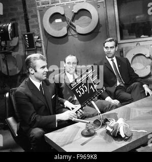 Die Sportschau, Sportnachrichtensendung des WDR, Deutschland 1968, Studioaufnahme, Gast: Uwe Seeler (Mitte). Die Sportschau, sporting news, Germany 1968, studiostill., guest: Uwe Seeler (centre) Stock Photo