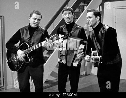 Das Medium Terzett, bestehend aus Helmut Niekamp, Wilfried Witte und Lothar Nitschke, Deutschland 1960er Jahre. Stock Photo