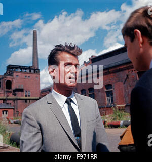 Jerry Cotton: Schüsse aus dem Geigenkasten, Deutschland/Frankreich 1965, Regie: Fritz Umgelter, Darsteller: George Nader Stock Photo