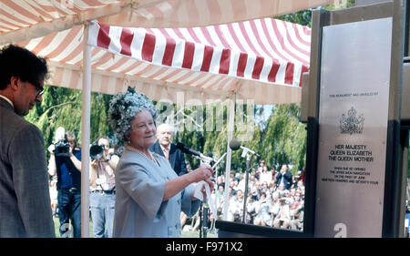 The Upper Avon canal was officially reopened by HM Queen Elizabeth the Queen Mother on June 1st 1974. Wiatching her are Robert Aickman (left) and Sir John Betjeman. Stock Photo