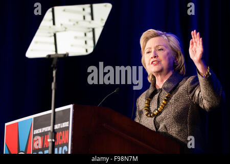 Brooklyn, New York, USA. . 14th Dec, 2015. Secretary Clinton remarks on immigration at the 8th annual National Immigration Integration Conference. Presidential candidate Hillary Clinton spoke on the issue of immigration at the National Immigration Integration conference at the Marriott in Brooklyn, New York. Credit:  Albin Lohr-Jones/Pacific Press/Alamy Live News Stock Photo