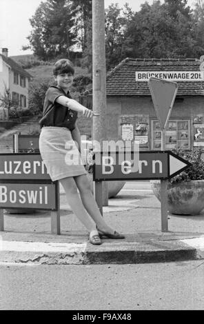 Deutsche Schlagersängerin Gaby Baginsky, Deutschland 1960er Jahre. German schlager singer Gaby Baginsky, Germany 1960s. 24x36swNeg290 Stock Photo