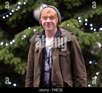 London, UK. 15th Dec, 2015. Rupert Grint, Harry Potter actor, arrives in Downing Street, London, for the Starlight charity Christmas party at 11 Downing Street Credit:  Ian Davidson/Alamy Live News Stock Photo