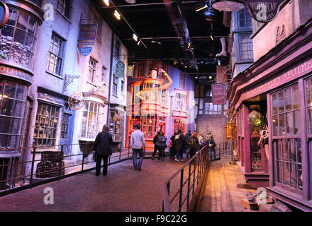 Leavesden Studios, UK. 15th December, 2015. WB Studio Tour - Hogwarts in the Snow - Harry Potter set becomes a winter wonderland to celebrate the festive season, Leavesden Studios, UK on December 15th 2015   Credit:  KEITH MAYHEW/Alamy Live News Stock Photo