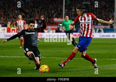 13.12.2105. Madrid, Spain.  Filipe Luis Kasmirski Atletico de Madrid and Gaizka Toquero Pinedo Athletic Club Bilbao during the La Liga match between Atletico de Madrid and Athletic Club Bilbao at the Vicente Calderon stadium in Madrid, Spain, December 13, 2015. Stock Photo