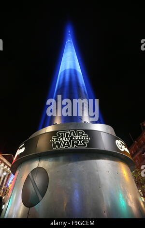 Dublin, Ireland. 16th Dec, 2015. Image of the Spire monument in Dublin city centre lit up like a lightsabre to celebrate the release of Star Wars The Force Awakens. Credit:  Brendan Donnelly/Alamy Live News Stock Photo