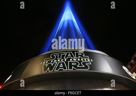 Dublin, Ireland. 16th Dec, 2015. Image of the Spire monument in Dublin city centre lit up like a lightsabre to celebrate the release of Star Wars The Force Awakens. Credit:  Brendan Donnelly/Alamy Live News Stock Photo