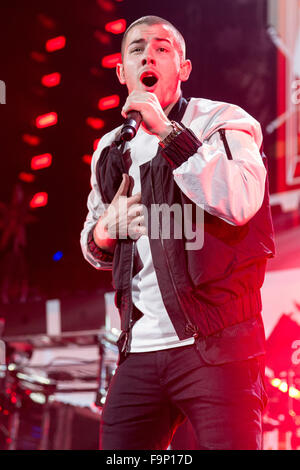 Rosemont, Illinois, USA. 16th Dec, 2015. Singer NICK JONAS performs live during the iHeartRadio Jingle Ball at Allstate Arena in Rosemont, Illinois © Daniel DeSlover/ZUMA Wire/Alamy Live News Stock Photo