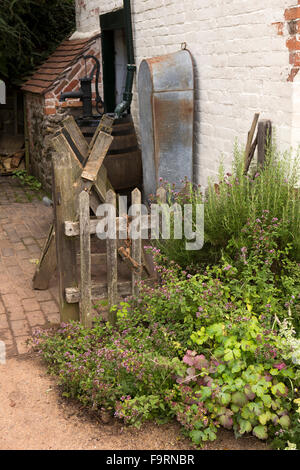 UK, England, Worcestershire, Bromsgrove, Avoncroft Museum, old Little Malvern toll house, back yard Stock Photo