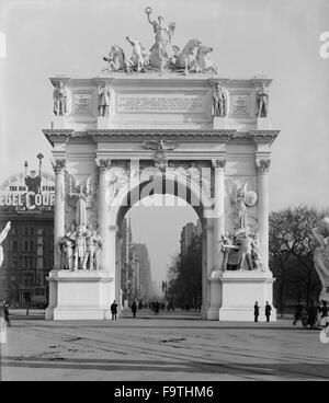 Dewey Arch, New York City, USA, circa 1900 Stock Photo