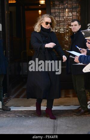 Adele greeting fans outside of her hotel  Featuring: Adele Adkins Where: New York City, New York, United States When: 17 Nov 2015 Stock Photo