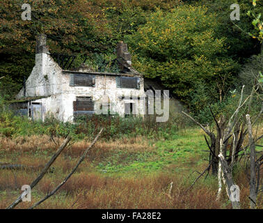 An abandoned cottage at Broseley, Ironbridge, Shropshire, England, UK Stock Photo