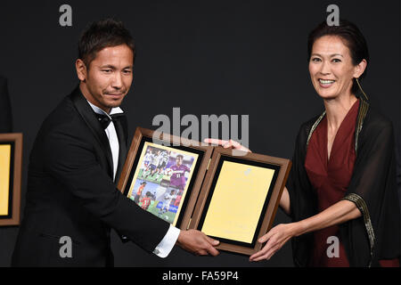 Tokyo, Japan. 21st Dec, 2015. Grand Prince Hotel Shin-Takanawa, Tokyo, Japan. 21st Dec, 2015. (L-R) Chikara Fujimoto, Yuko Arimori, DECEMBER 21, 2015 - Football/Soccer : 2015 J.League Awards at Grand Prince Hotel Shin-Takanawa, Tokyo, Japan. Credit:  AFLO SPORT/Alamy Live News Stock Photo