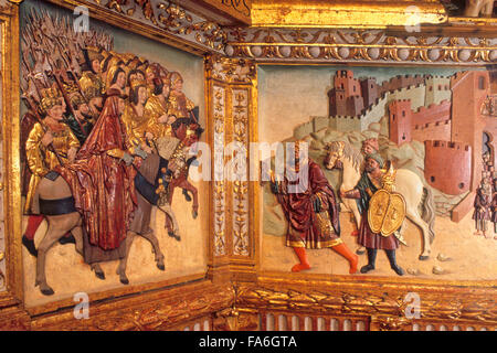 Royal Chapel of the cathedral.Detail of Altar mayor (higher altarpiece).Arab monarch giving the keys of Granada to the Catholic Stock Photo