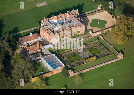 CHEQUERS, Buckinghamshire. Aerial view. Tudor mansion which is the official country residence of British Prime Ministers since 1921. Stock Photo