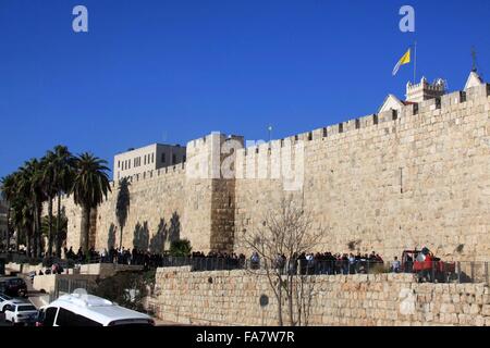 Jerusalem, Jerusalem, Palestinian Territory. 23rd Dec, 2015. A ...